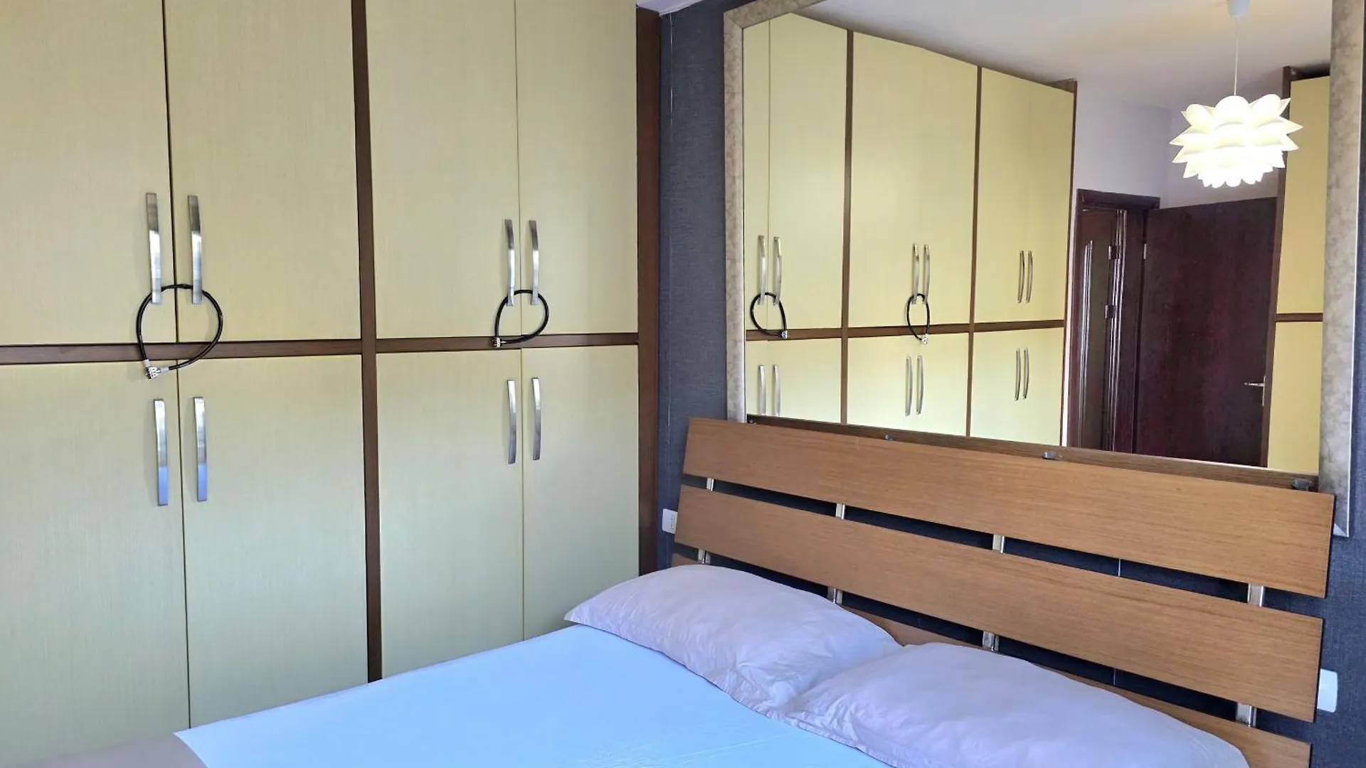 Vacation Rental Durres - 075 0*,  Albania
