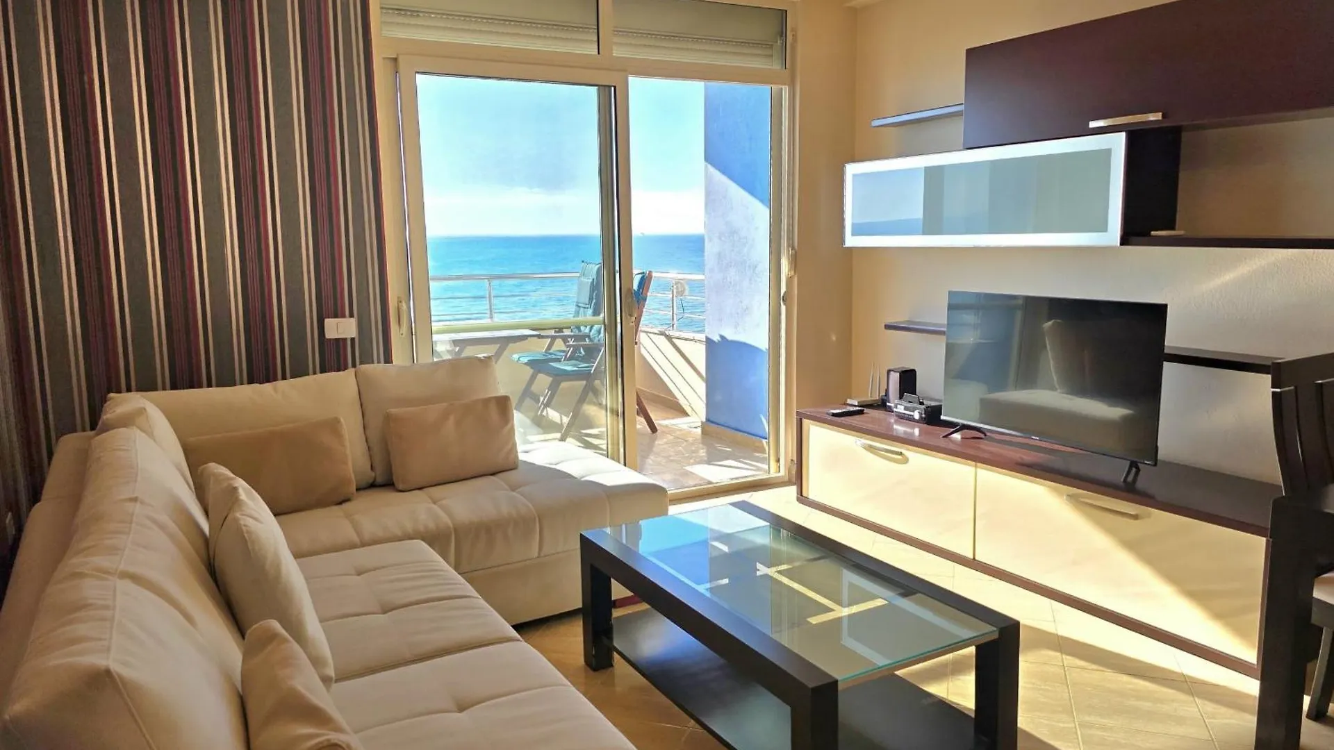 Vacation Rental Durres - 075 Apartamento
